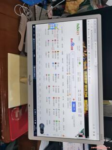 瀚仕达24寸LED，超薄显示器，机器运行正常，屏幕有骏营议价商品