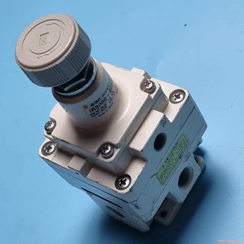 SMC微调精密调压阀IR300-02BG，输入1.0mpa，议价商品