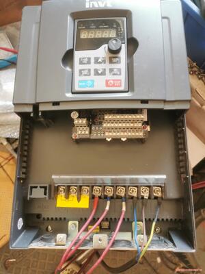 品牌英威腾GD200A，18/22P，1500元，成色如图，议价商品