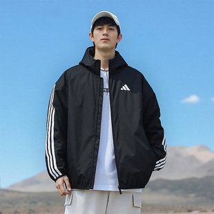 阿迪达斯外套男装2026春季新款三条纹休闲运动服男款风衣连帽夹克