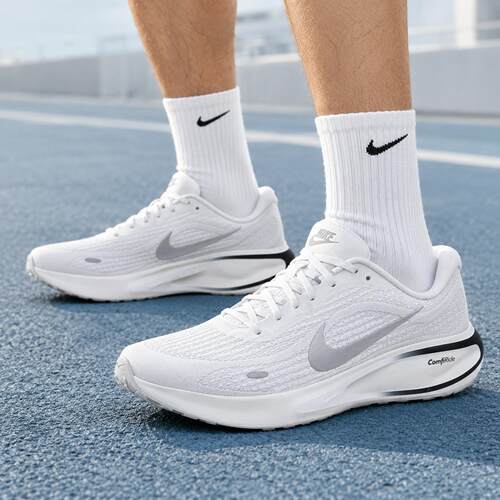 NIKE耐克男鞋运动鞋跑步鞋2026新款缓震泡棉户外训练慢跑鞋FN0228