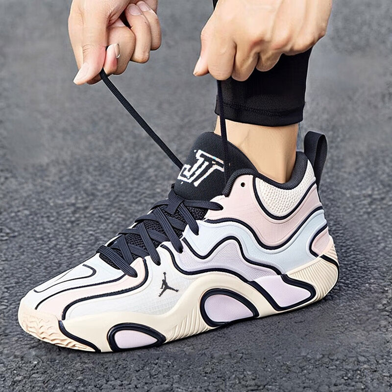 NIKE耐克新款篮球鞋JORDAN塔图姆3代缓震耐磨男鞋冬季实战运动鞋