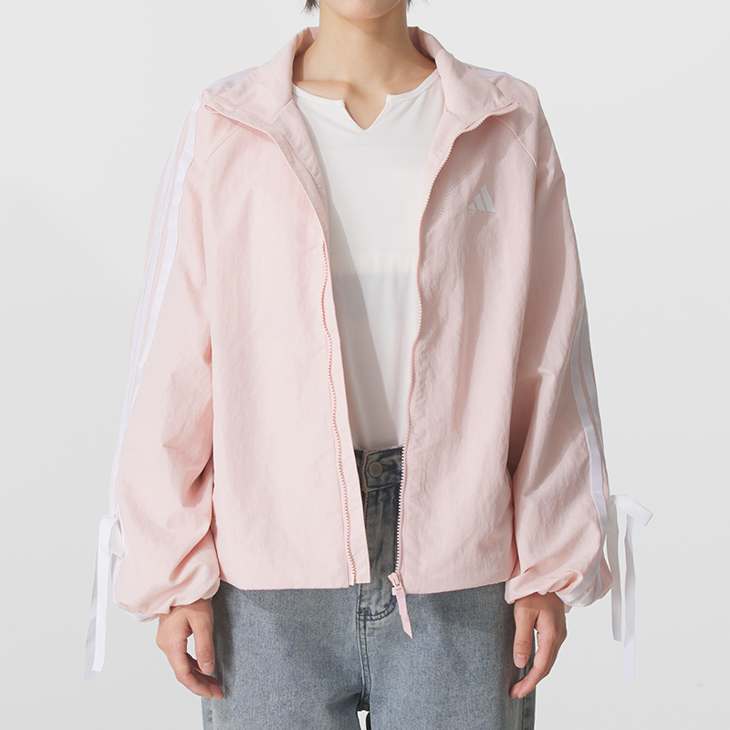 阿迪达斯外套女2025新款粉色蝴蝶结梭织时尚立领宽松运动服KB0086