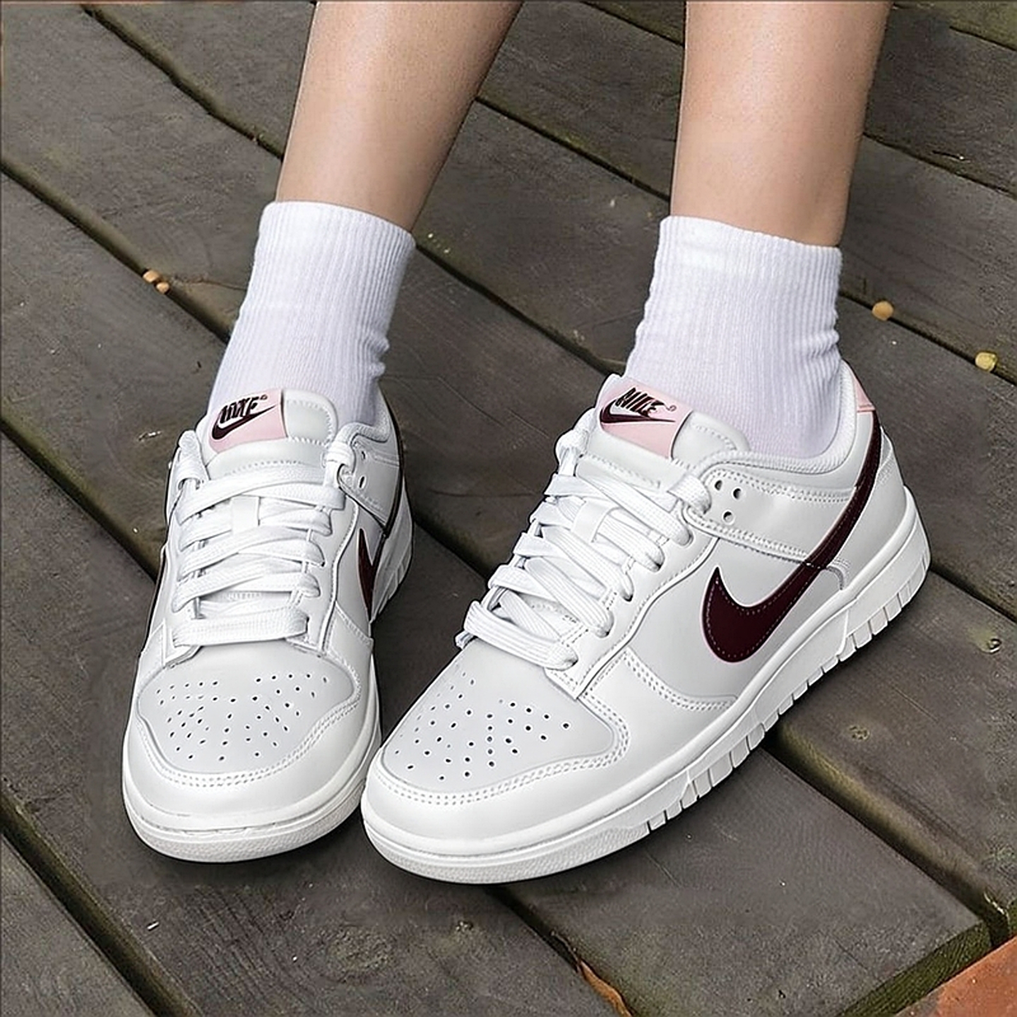 NIKE耐克女子小白鞋休闲鞋25冬季新款复古低帮运动板鞋IM6025-121