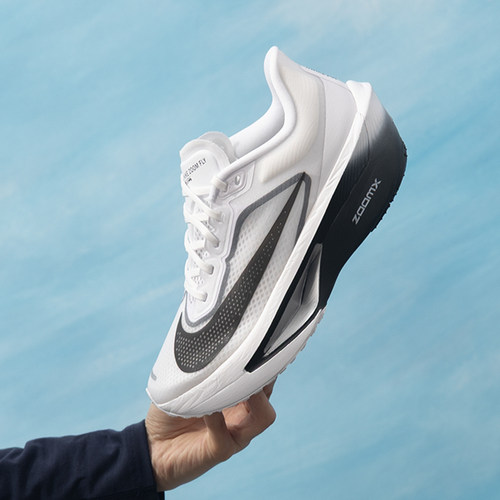 耐克NIKE女鞋 2026新款夏季FLY 6公路竞速跑鞋健身训练轻便透气缓