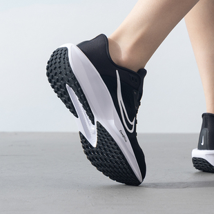 夏季 低帮透气缓震跑步鞋 新款 子时尚 FD6034 运动休闲鞋 耐克女鞋