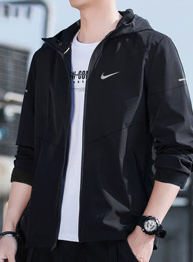 NIKE耐克外套男装梭织连帽夹克正品跑步健身衣运动服DD4747-010
