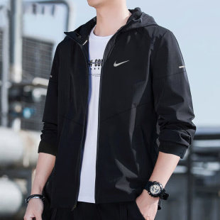 NIKE耐克外套男装梭织连帽夹克正品跑步健身衣运动服DD4747-010