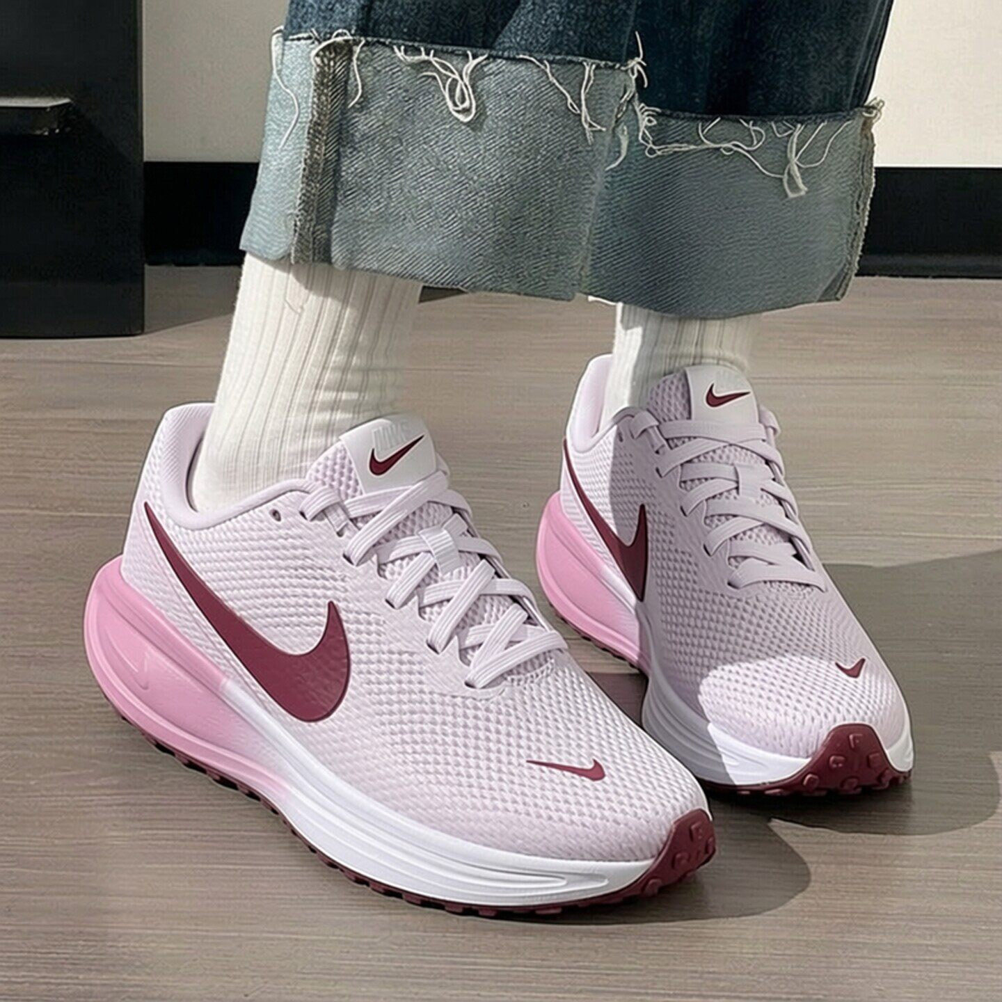 Nike耐克鞋子正品粉色女鞋新款运动鞋厚底跑步鞋透气网面鞋休闲鞋