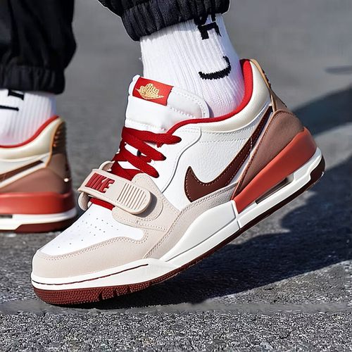 耐克男鞋AJ312篮球鞋26马年新年款米白红复古魔术贴运动鞋IQ9783