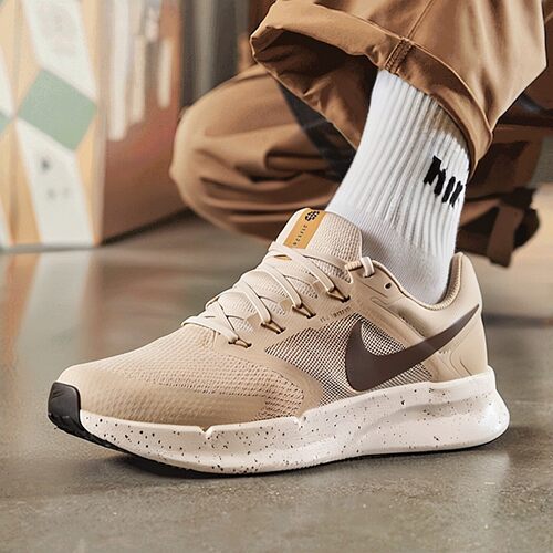 耐克男子NIKE RUN SWIFT 3运动训练跑步鞋26新款低帮鞋DR2695-200