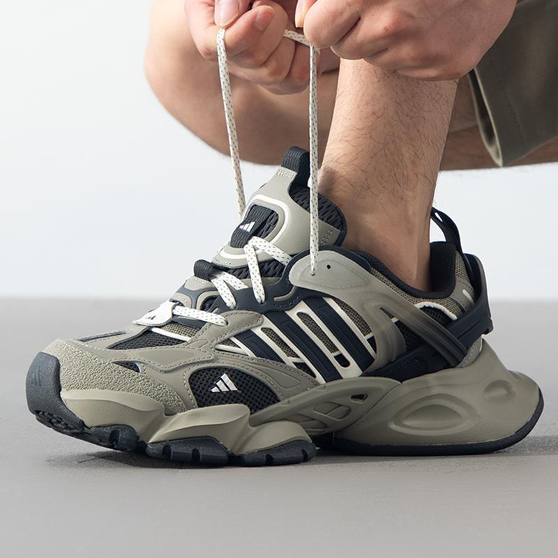 阿迪达斯adidas男鞋女鞋25冬季新款厚底休闲鞋运动鞋跑步鞋JR8078