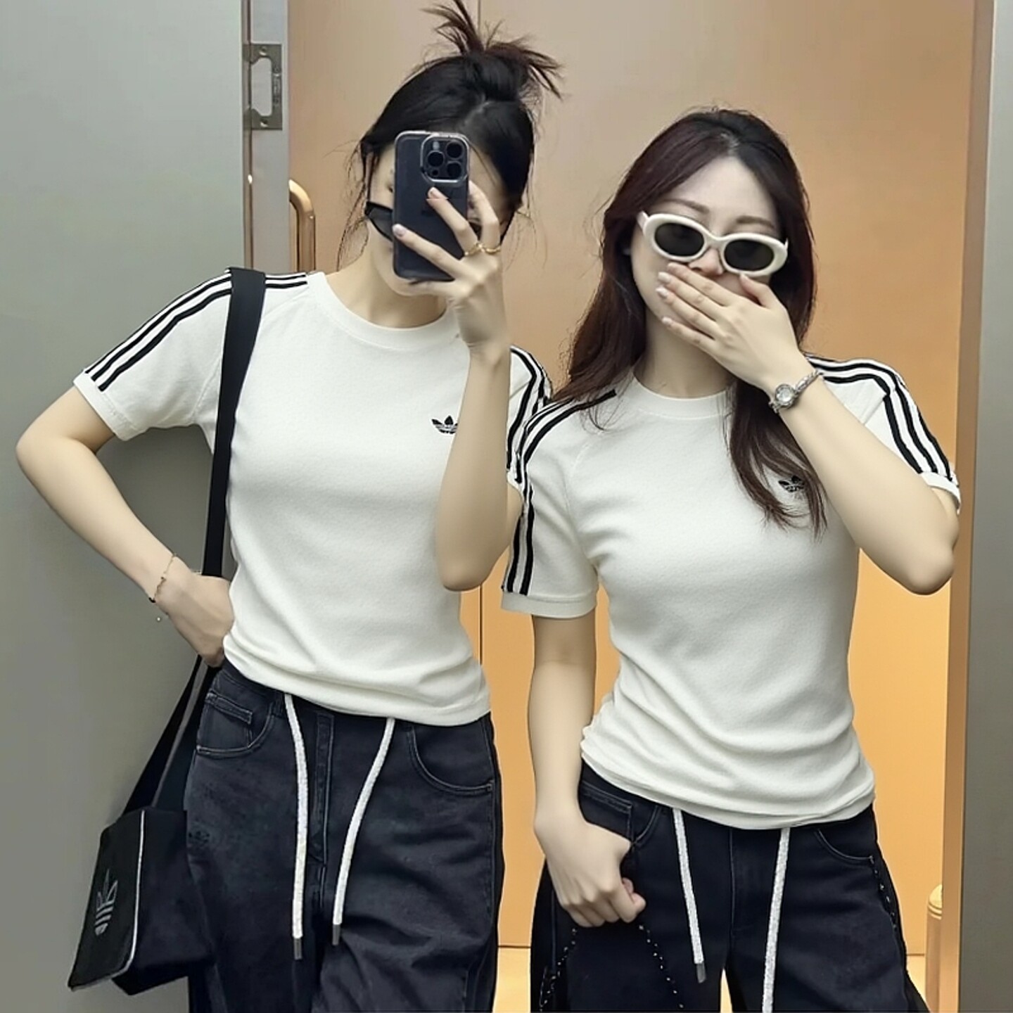 阿迪达斯三叶草2026夏女圆领修身棉质半袖休闲运动短袖T恤KD1411图片