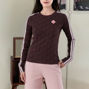 adidas阿迪达斯新年款26新款女装运动休闲修身长袖圆领T恤 KW4678