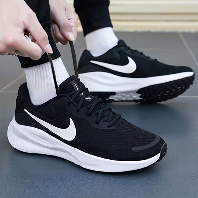 NIKE耐克男子REVOLUTION 7休闲通勤轻便公路运动跑步鞋FB2207-001