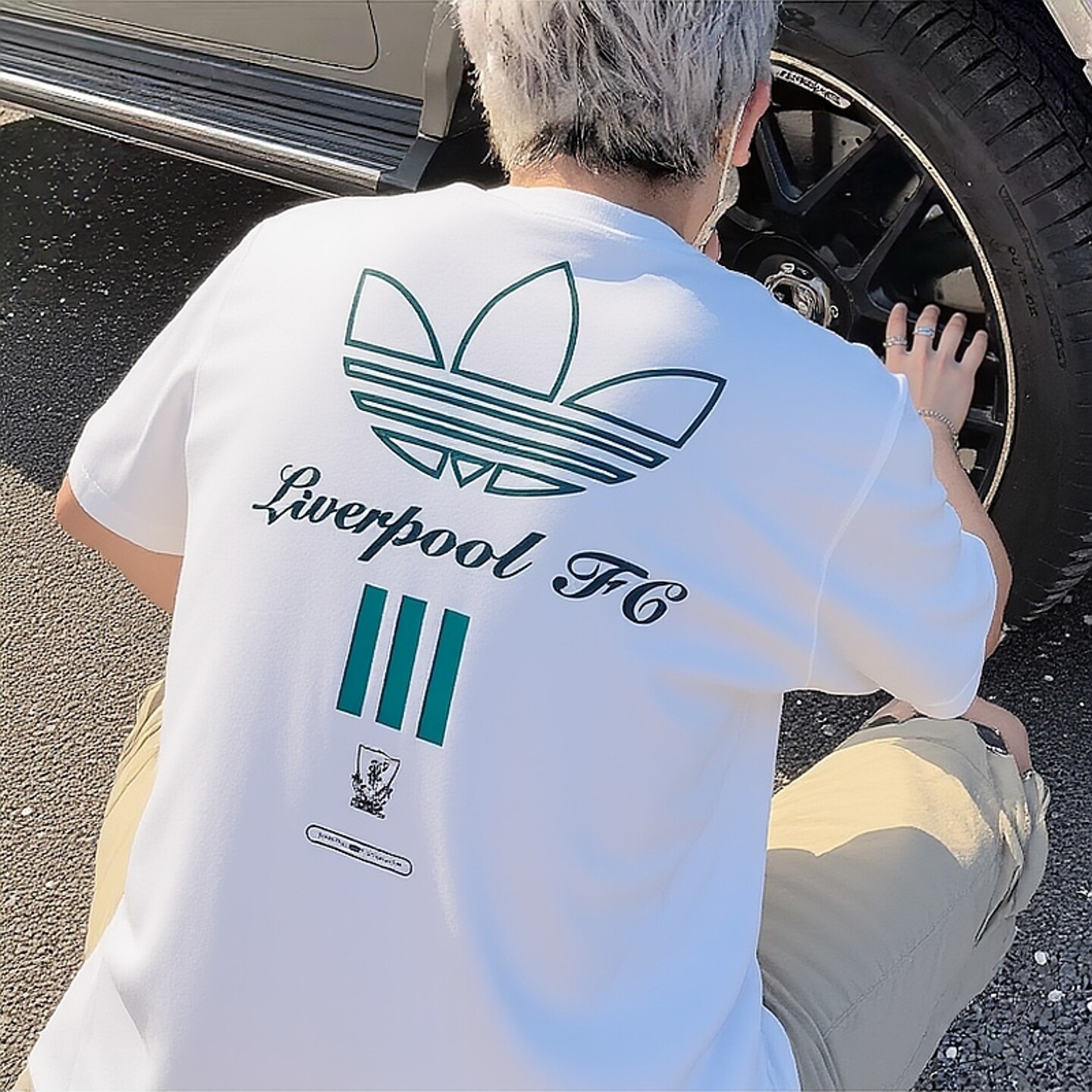 adidas阿迪达斯男子LFC ICON GR TE足球休闲纯棉短袖白T恤JZ1593