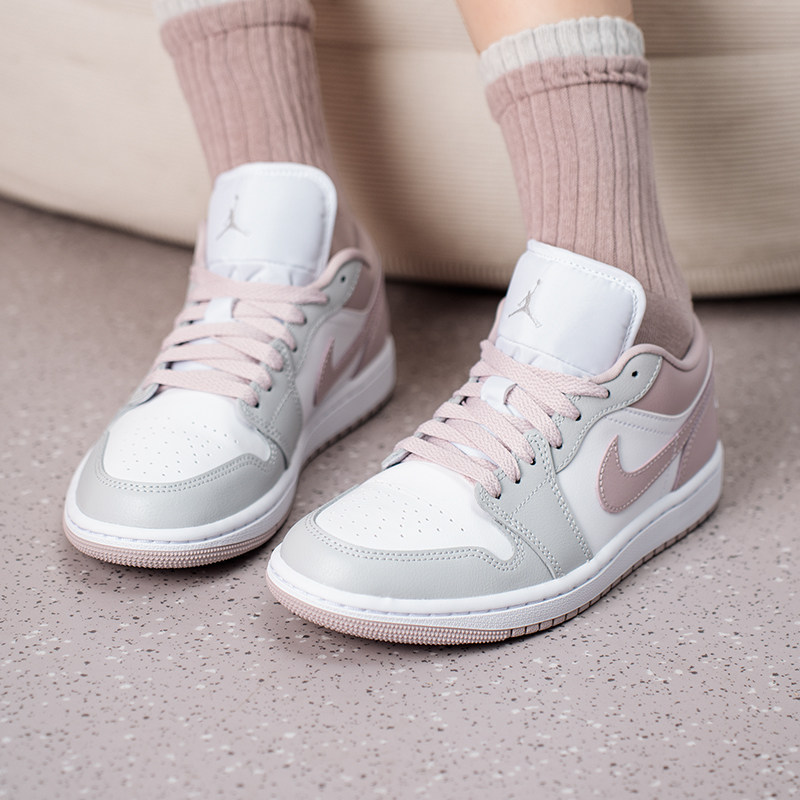 JORDAN耐克女鞋AJ1灰白粉低帮休闲鞋滑板鞋复古球鞋DC0774-606,运动鞋new,运动休闲鞋,淘宝优惠券,粉丝福利购,淘宝优惠卷