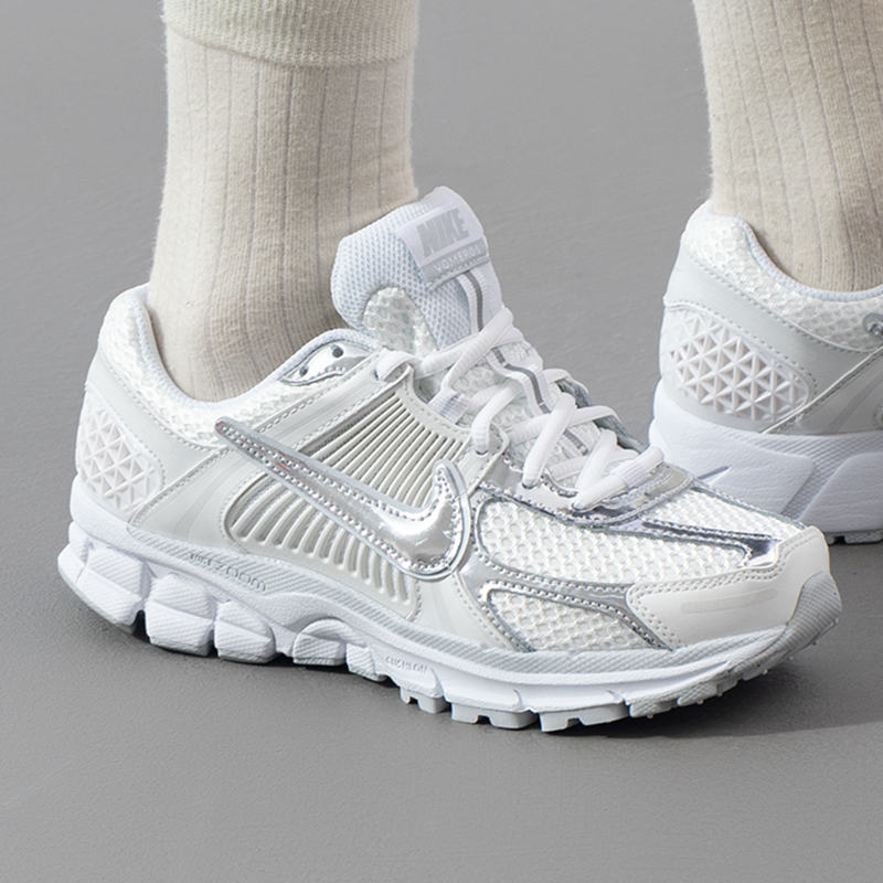 NIKE耐克女鞋休闲鞋2025秋季新款透气ZOOM缓震运动鞋 HF7723-100