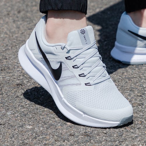 耐克低帮运动鞋休闲鞋Nike