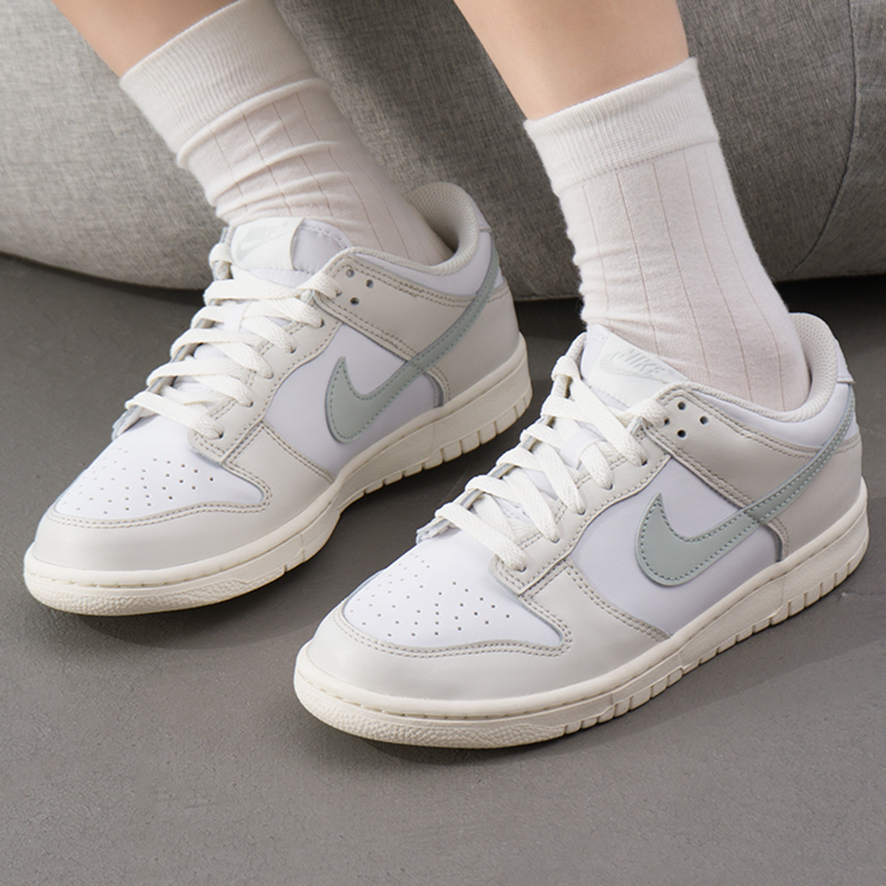 NIKE耐克大童男女童板鞋DUNK LOW低帮复古休闲鞋运动鞋FB9109-109