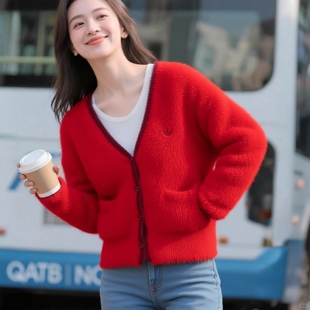 阿迪达斯三叶草女装红色新年款线衫2026马年新款开衫毛绒运动外套