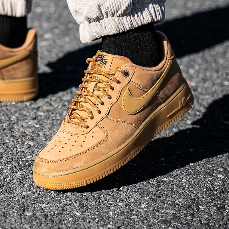 Nike耐克男鞋厚底板鞋AIR FORCE 1 07 WB空军一号黄色运动鞋CJ917