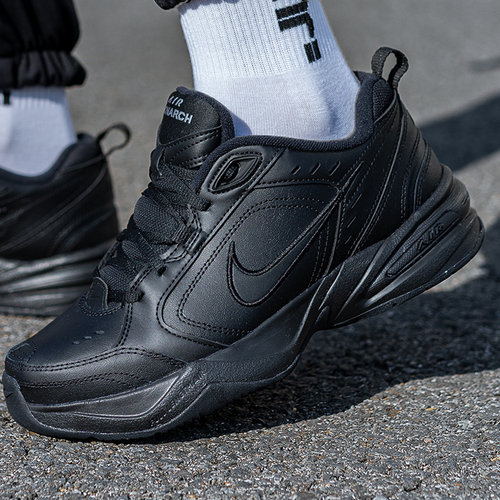 新款运动休闲鞋Nike男