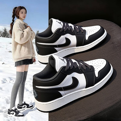 NIKE耐克官网女鞋2026夏季新款AJ1女款运动鞋AIR JORDAN 1板鞋