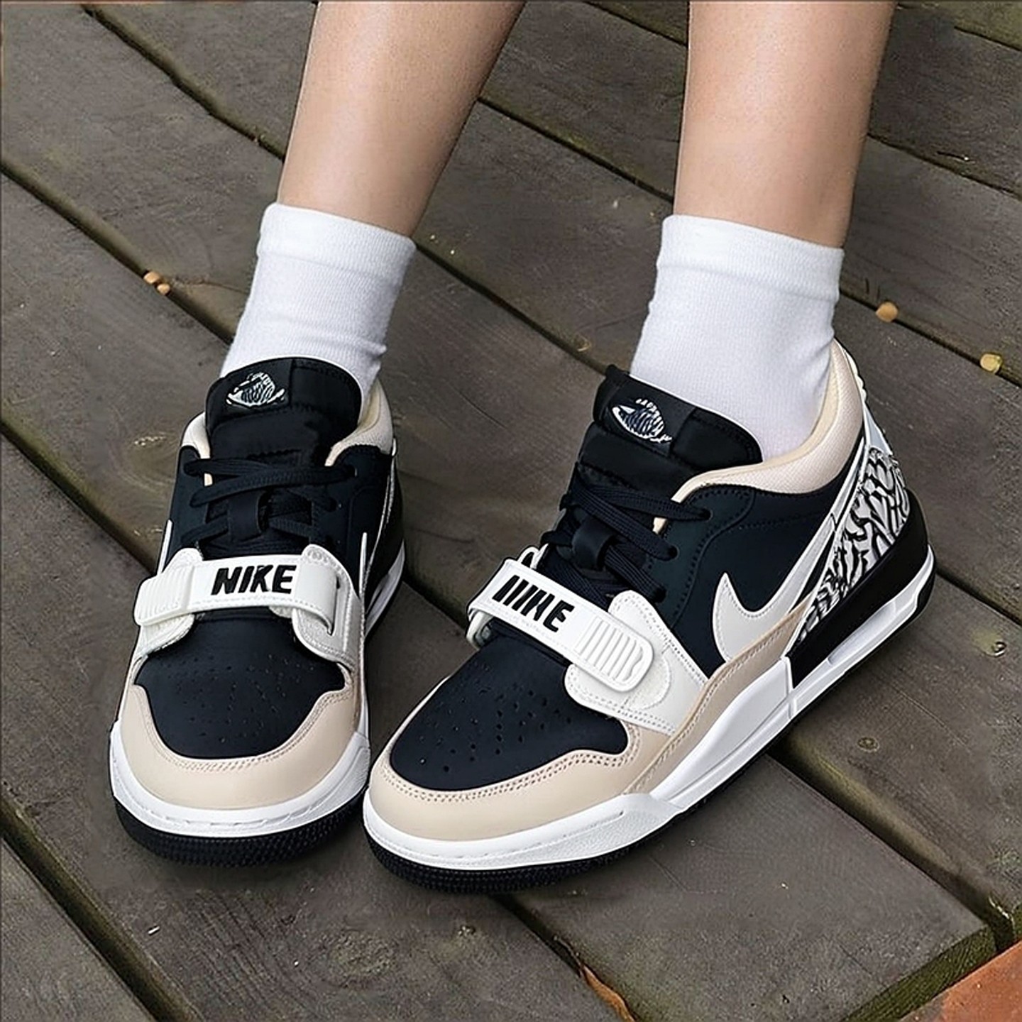 NIKE耐克女鞋休闲鞋低帮板鞋2025新款AJ篮球鞋运动鞋CD9054-020