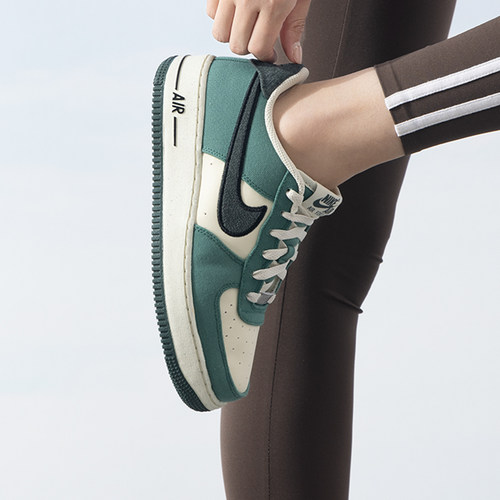 Nike耐克女鞋AIR FORCE 1 LV83 BG休闲运动鞋复古拼接板鞋FN473