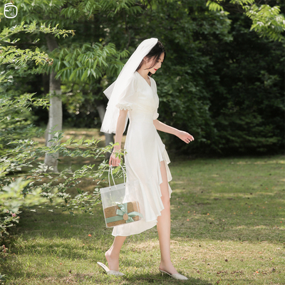 白小仙法式缎面小个子领证小白裙