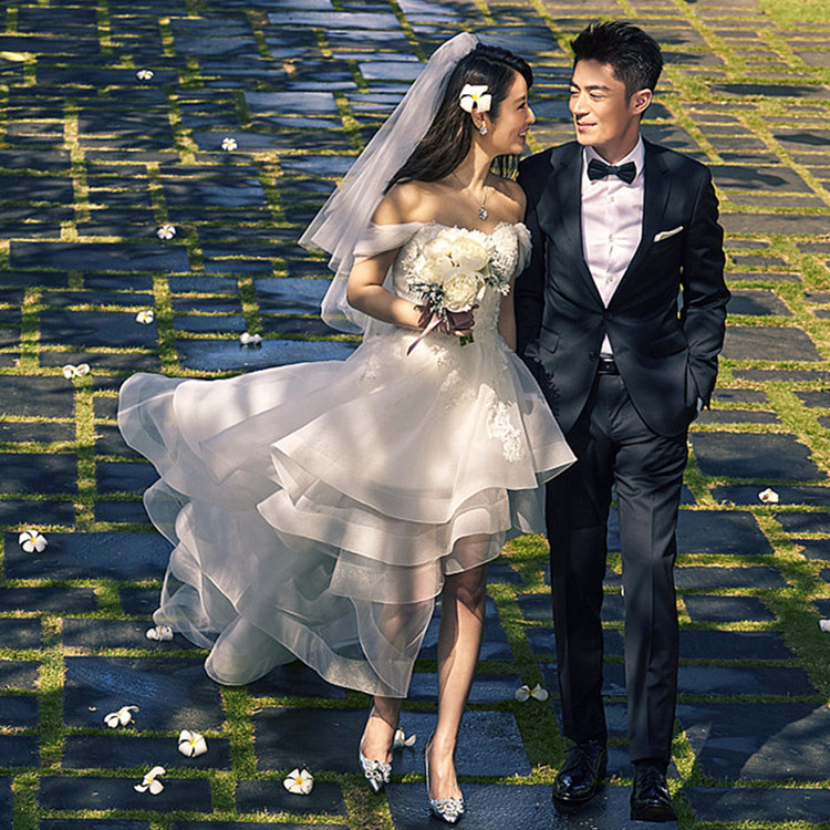 2020新款夏季婚紗禮服壹字肩前短後長韓式新娘旅拍小拖尾出門紗女在類目 女裝/女士精品, 婚紗/旗袍/禮服, 婚紗中 - 來自Buy2taobao.com提供專業的淘寶代購服務