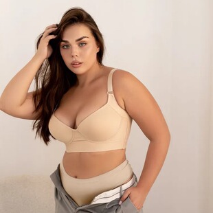 跨境女士大码 无痕深V钢圈内衣小胸显大聚拢防下垂运动美背文胸