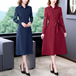 RM23347#连衣裙女文艺风复古收腰长衬衫裙刺绣气质中长款过膝裙女