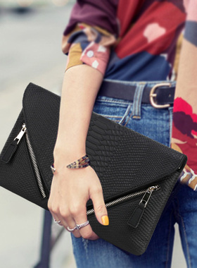 2022欧美信封包V型手包女纯皮鳄鱼纹头层牛皮翻盖链条肩带斜挎包