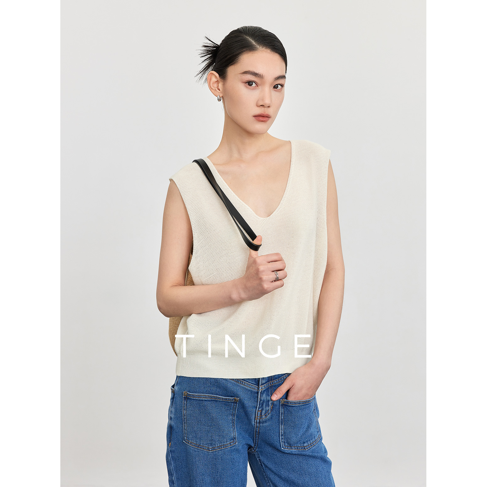 TINGE贴己色日式茧型V领针织马甲