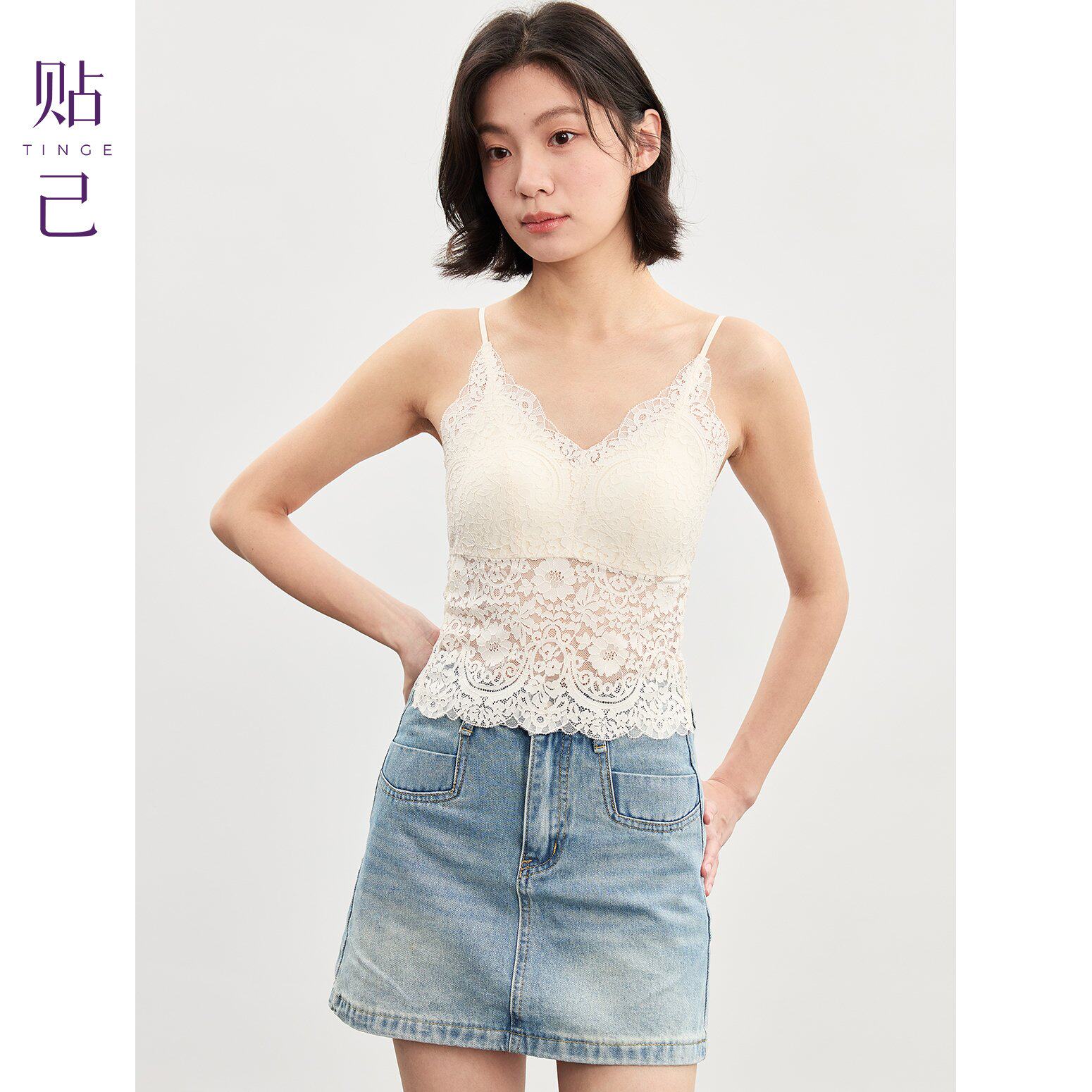 布兰妮法式蕾丝吊带背心图片
