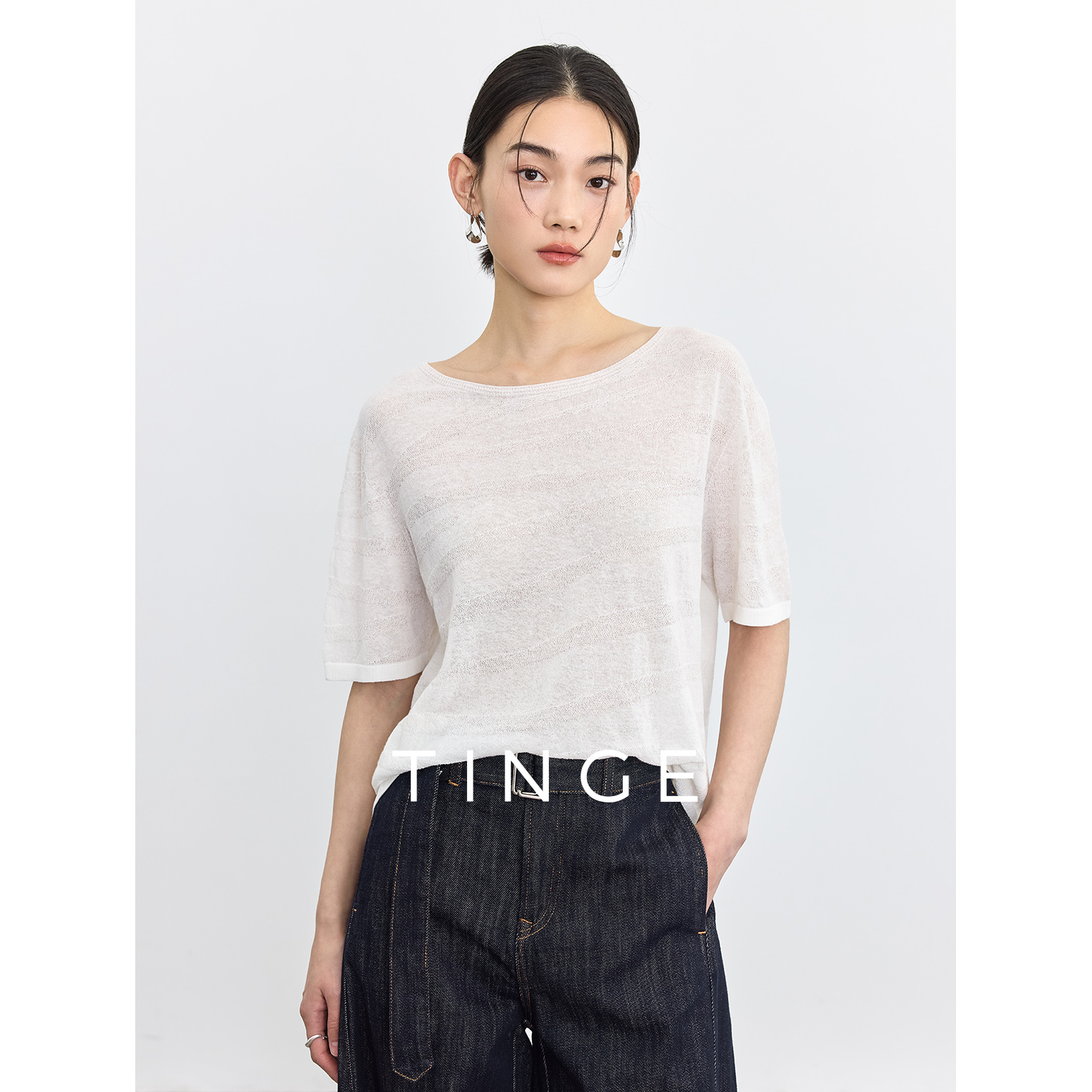 圆领套头镂空清凉透气针织短袖