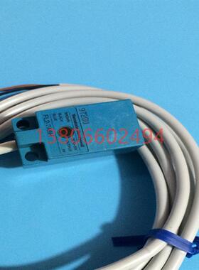 azbil山武接近开关传感器FL2-7A6H  FL2-7A6S