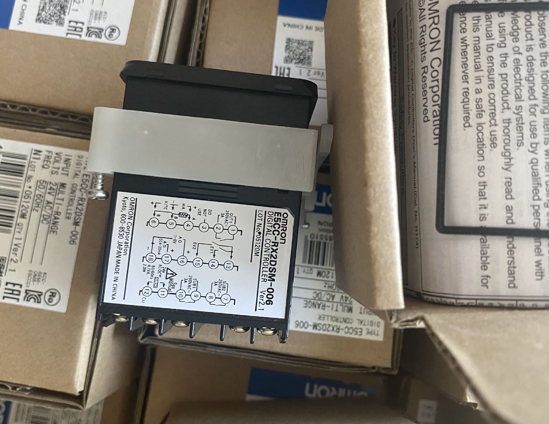 温控器E5CC-CX3D5M-000 CX2ASM-000 RX2DSM-000 RX0DSM-000 4
