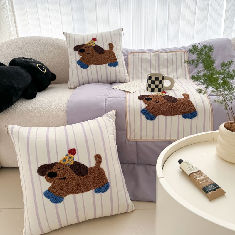 可爱卡通毛巾绣抱枕被子两用二合一车载靠垫可折叠客厅午睡毯子