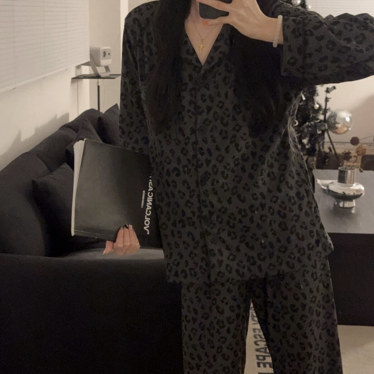 春季女士豹纹纯棉质开衫式睡衣套装长袖长裤可外穿家居服休闲风