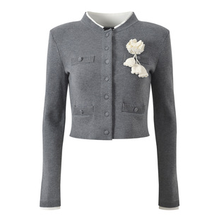 新款 小众开衫 设计感胸前花朵装 百搭圆领短款 饰撞色时尚 2025秋季