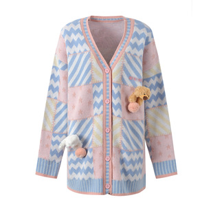 2025秋冬新款 减龄百搭宽松外套 设计感撞色提花立体小熊V领针织衫