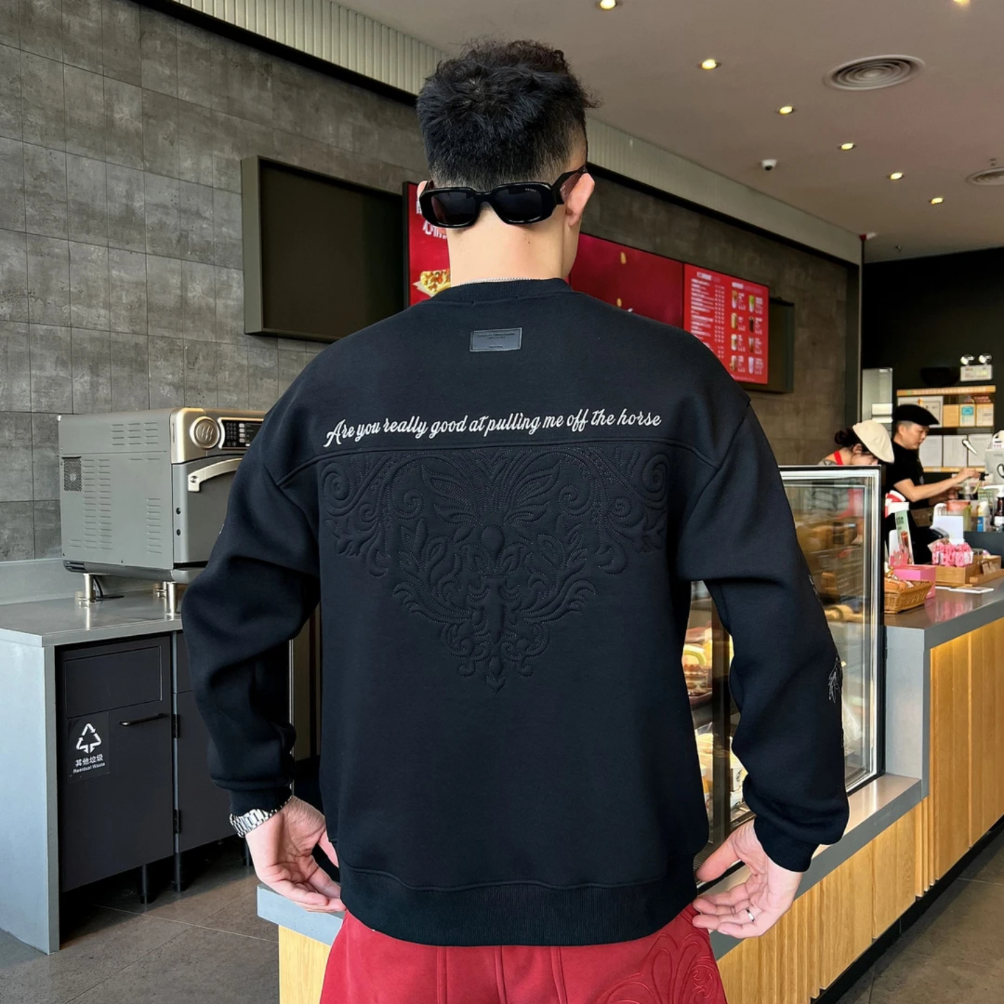 冬季新款潮牌刺绣字母加厚加绒卫衣男士重工设计感休闲圆领打底衫