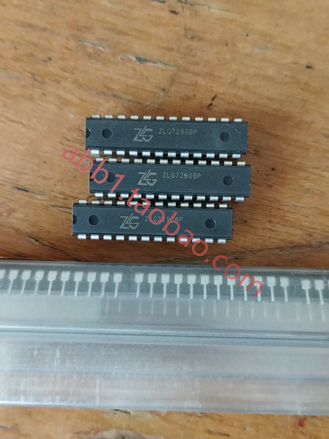 ZLG7290BP全新周立功数码管驱动芯片使用感如何?
