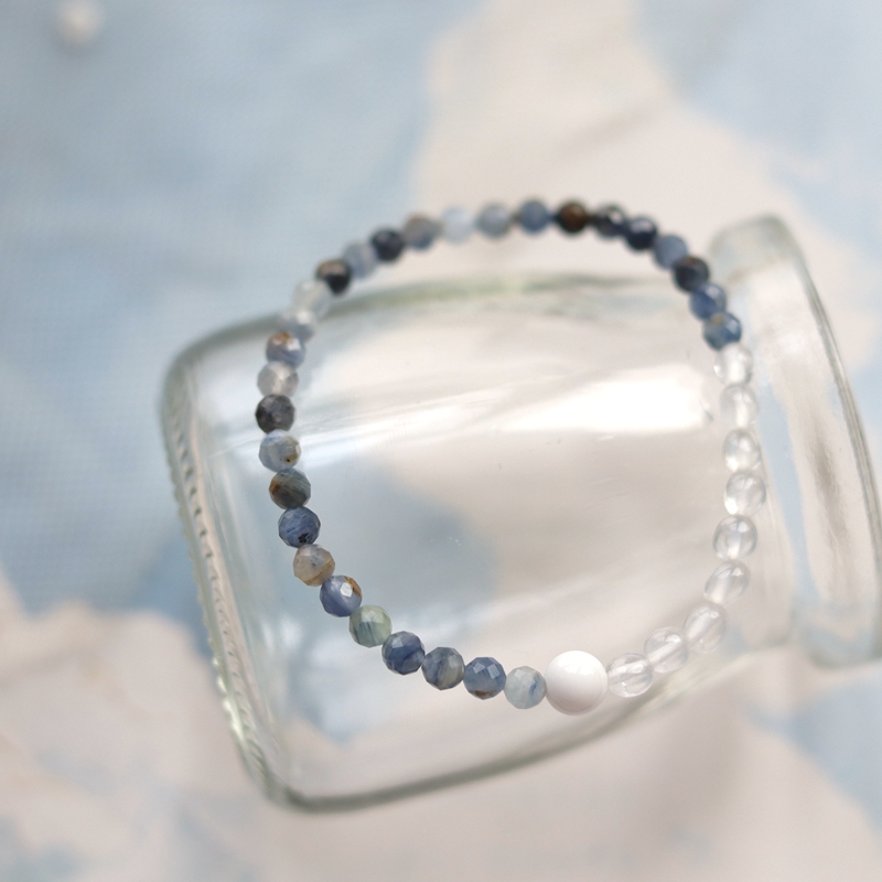 蓝晶石手串摆脱桎梏更好的自己