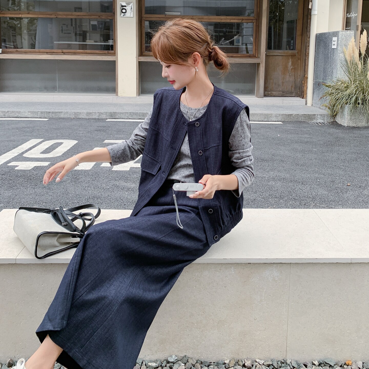 休闲工装马甲T恤半身裙套装女春秋2025新款盐甜系穿搭减龄三件套,女装套装/套裙,2D073