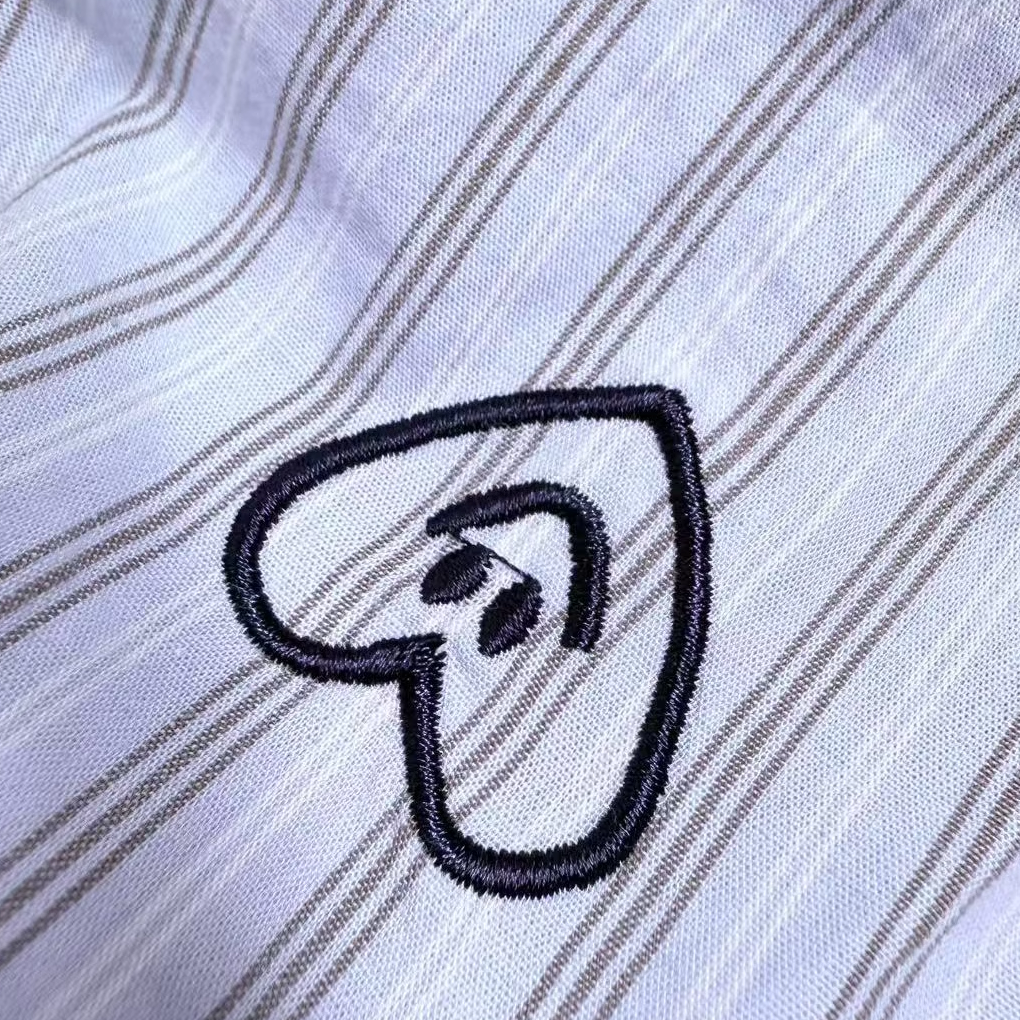 2025韩系复古浅蓝色表情刺绣条纹时尚衬衫女休闲百搭宽松