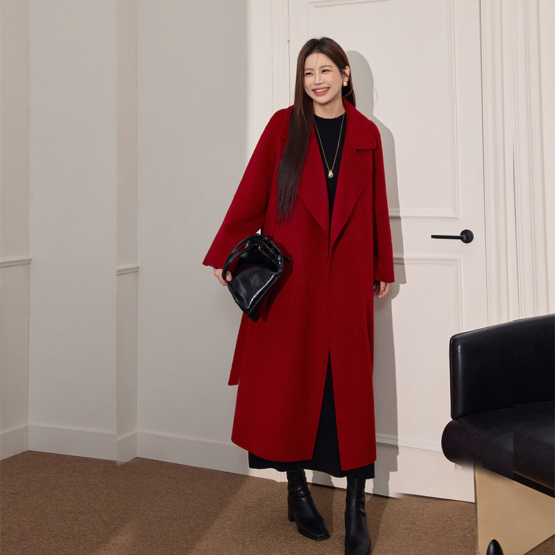 酒红色中长款绵羊毛大衣女秋冬高级感新娘敬酒新年气质双面呢外套
